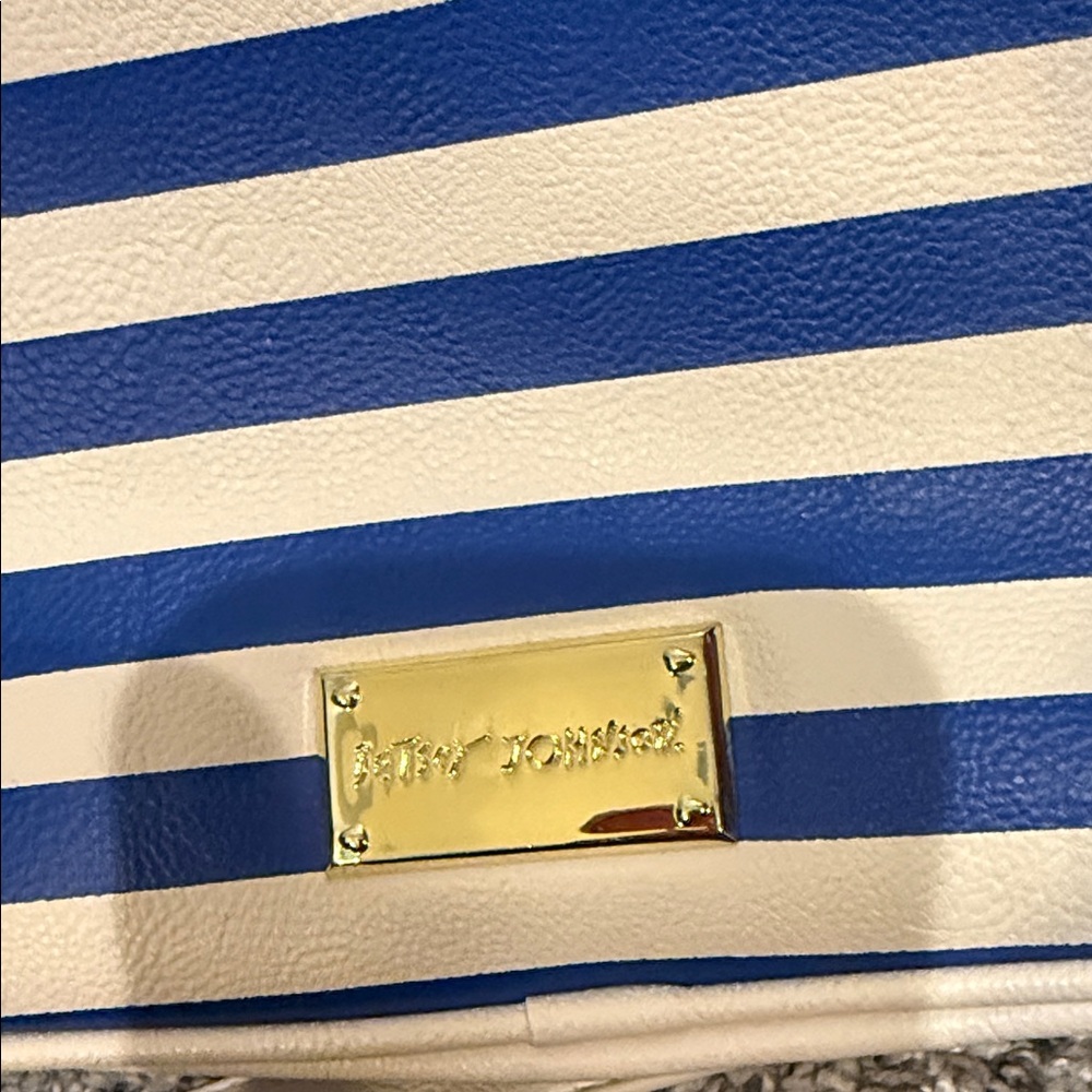 Betsey Johnson Striped Navy & White Crossbody Bag with Red Bow Accent purse - Picture 6 of 9